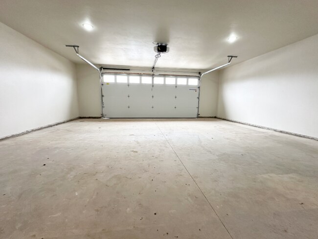 Building Photo - 523-525 Rustic Ridge Drive (Lot 6)