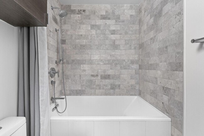 Building Photo - 301 West Ave