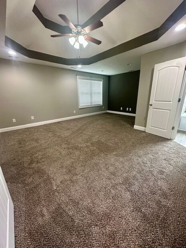 Building Photo - 2015 Dorsey Ct