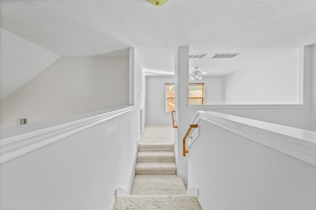 Building Photo - 16210 Bloom Meadow Tr