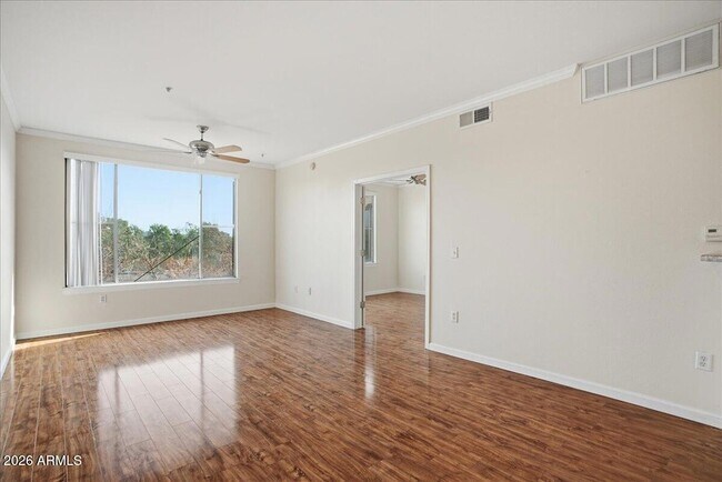 Building Photo - 1701 E Colter St