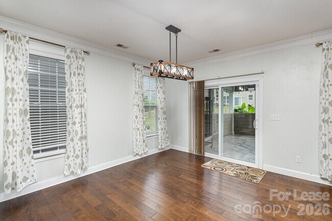 Building Photo - 11231 Streamwood Ln NW