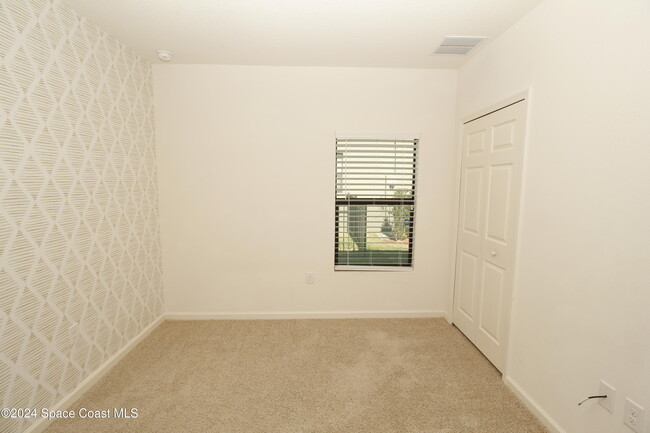 Building Photo - 4596 Broomsedge Cir