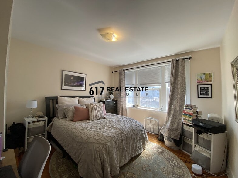 Building Photo - 16 Fuller St