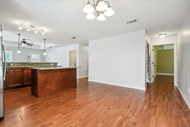 Building Photo - 11523 Caroline Court