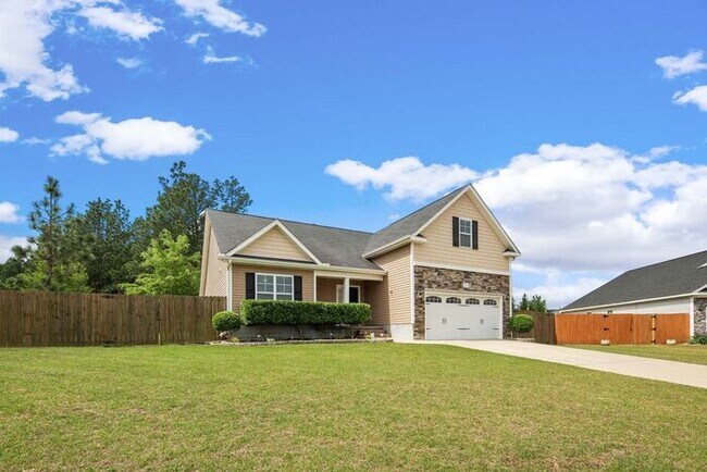 Building Photo - 3 Bedroom Ranch w/ Bonus