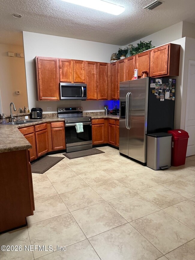 Building Photo - 2123 Thorn Hollow Ct