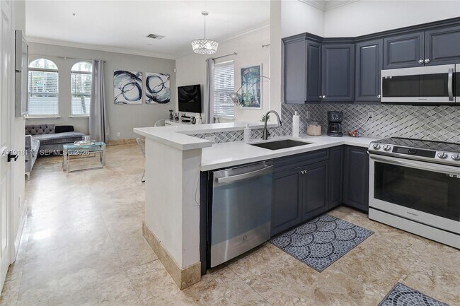 Building Photo - 601 NE 11th Ave