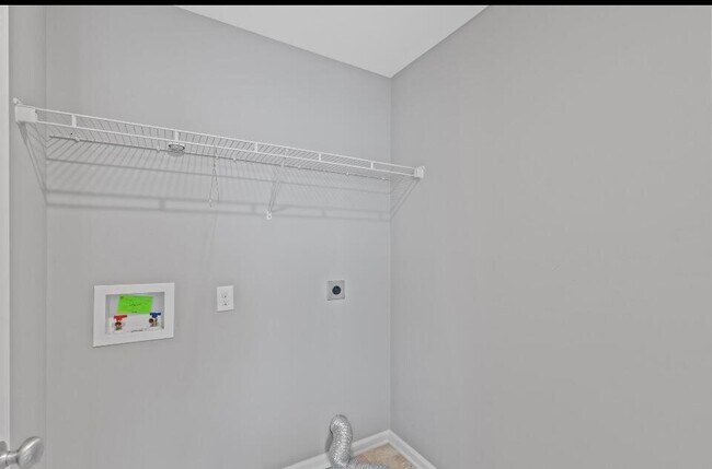 Building Photo - 6076 Arbor Wds Wy