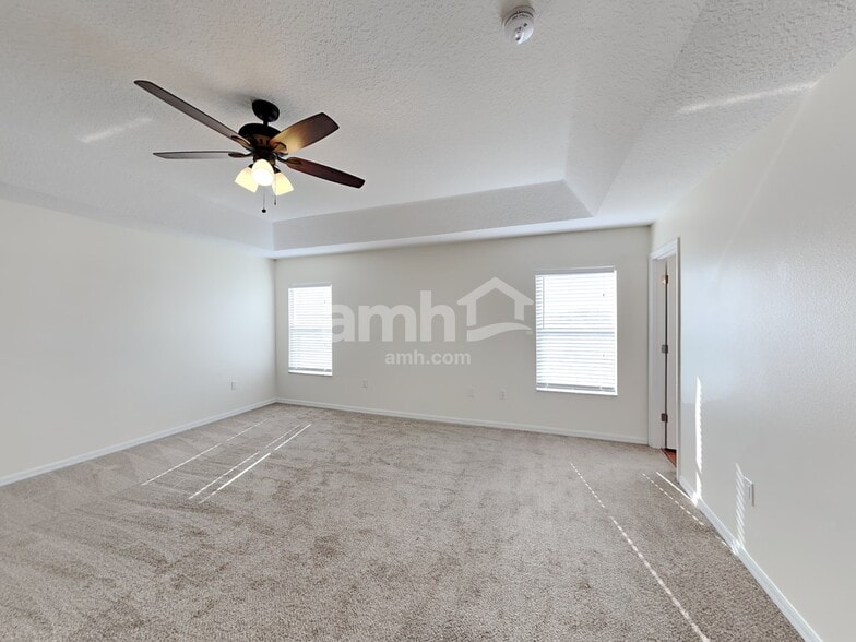 Building Photo - 19554 Timberbluff Dr