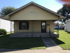 Building Photo - 2 bedroom 1 bath
