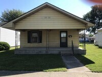 Building Photo - 2 bedroom 1 bath