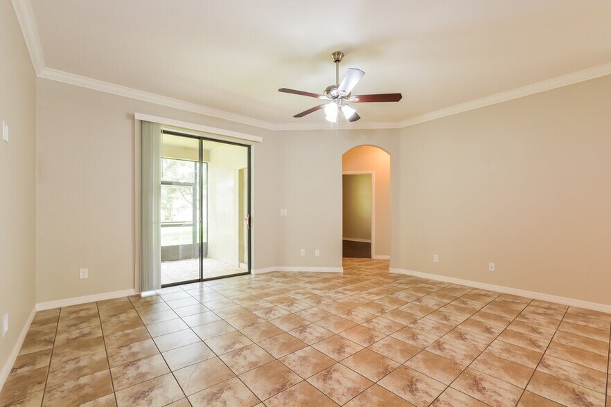 Building Photo - 974 Costa Mesa Ln