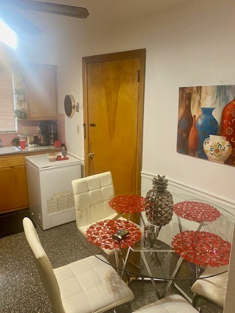 Building Photo - 1713 Shatto Ave