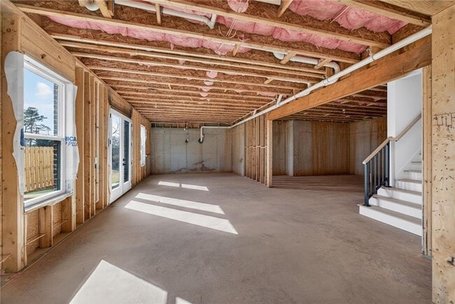 Building Photo - 405 Thunder Rd