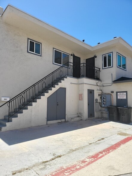 Primary Photo - 2950 Bayside Ln
