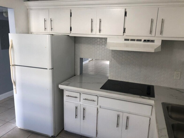 Building Photo - 4500 N Flagler Dr
