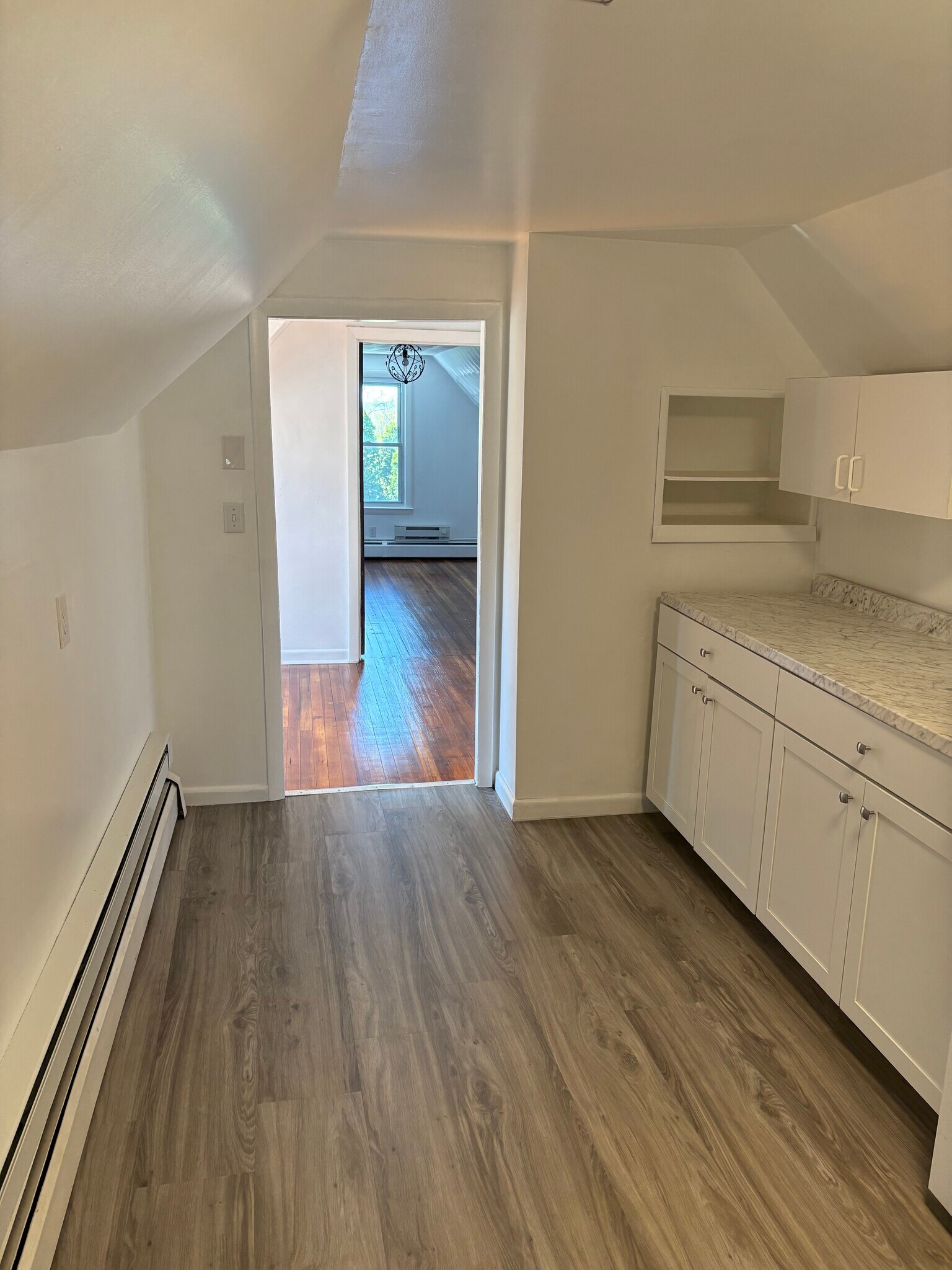 Building Photo - 48 Allen Ave