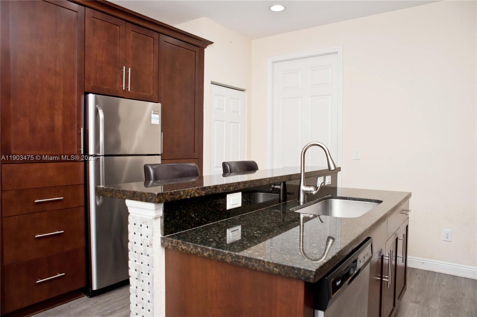 Building Photo - 14620 SW 15th St