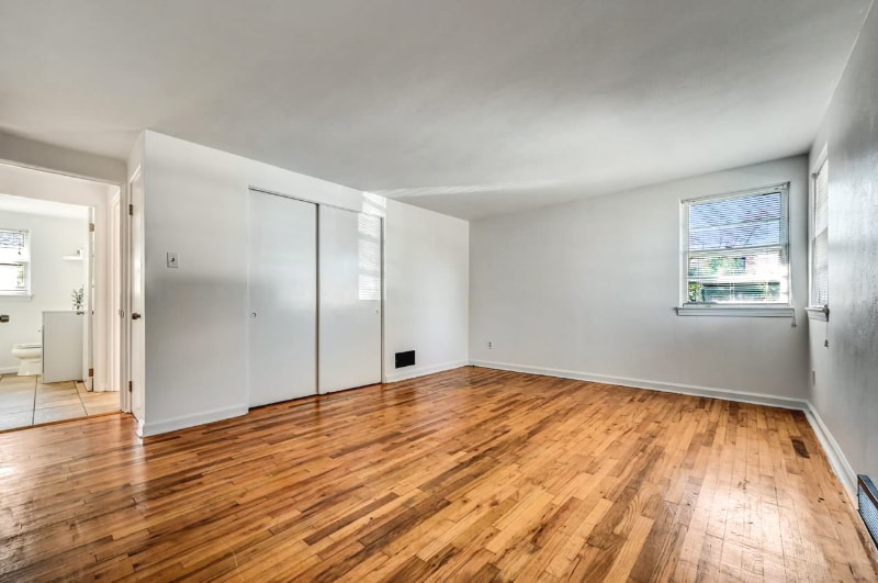 Building Photo - 819 Fairview Ave