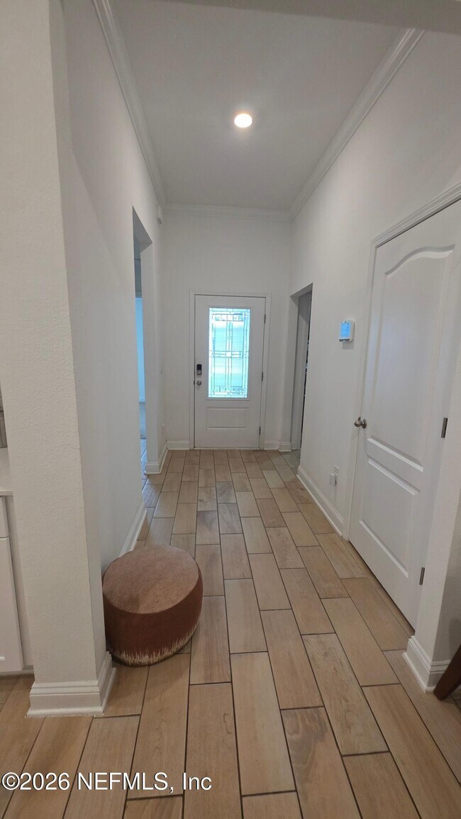 Building Photo - 248 Zancara St