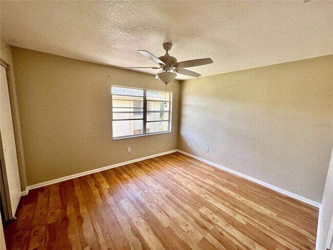Building Photo - 4885 Rilma Ave