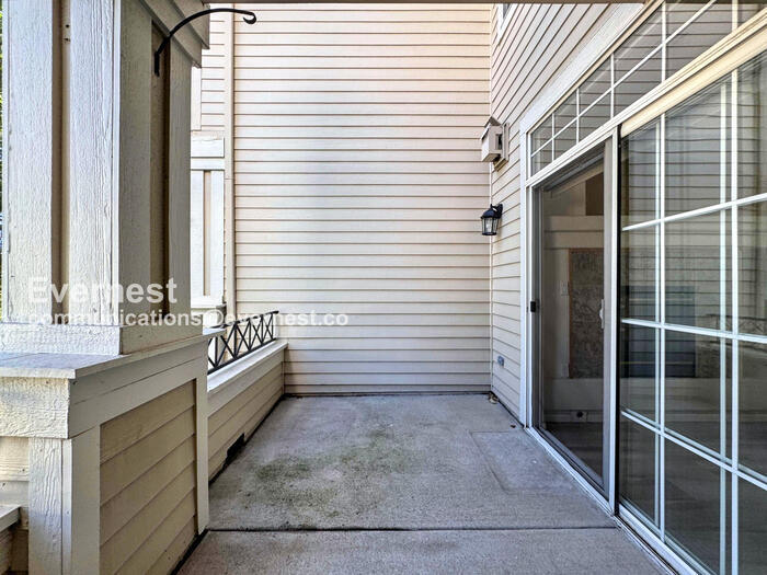 Building Photo - 9776 E Carolina Pl