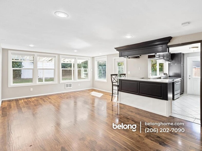 Building Photo - 3404 180th Pl SW