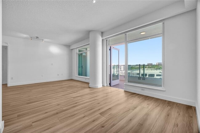 Building Photo - 3131 Michelson Dr