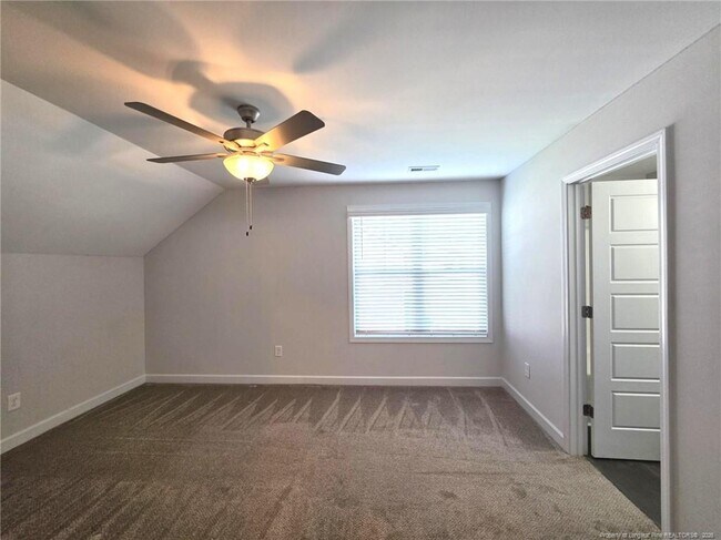 Building Photo - 644 Amusement Dr