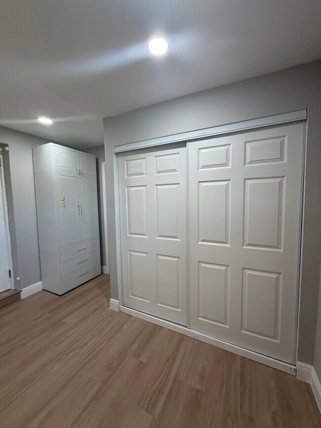 Building Photo - 9417 SW 52nd St