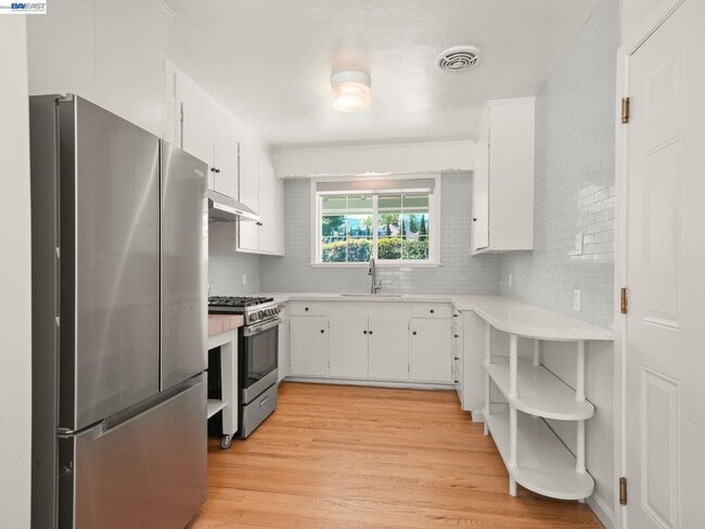 Building Photo - 72 Orchard Ct