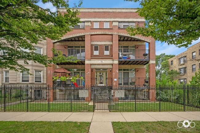 Primary Photo - 5406 S Indiana Ave