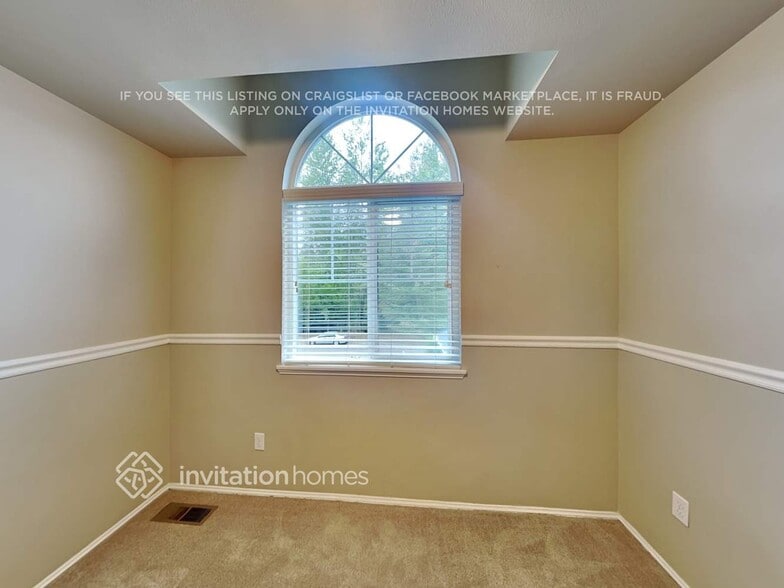 Building Photo - 209 83rd Dr SE
