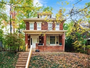 Building Photo - 227 E Northwood Ave