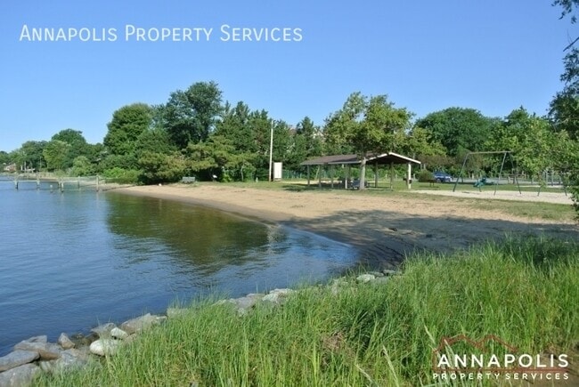 Building Photo - 403 Edgemere Dr