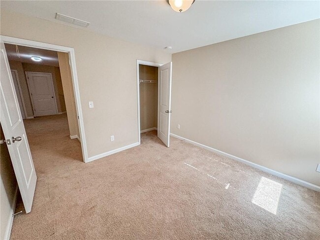 Building Photo - 4140 Madison Bridge Dr