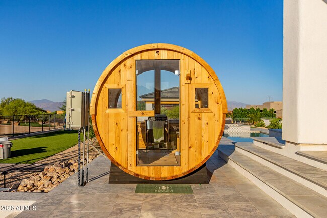 Building Photo - 13924 Dyer Ln