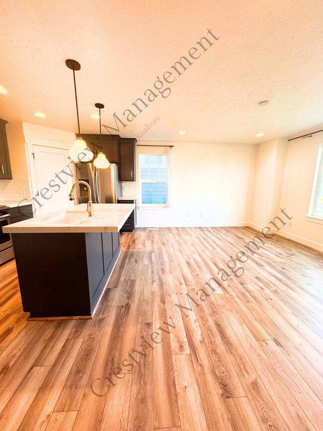 Building Photo - 4883 N Nile Dr