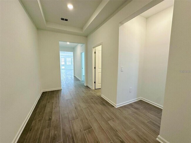 Building Photo - 2665 Armstrong Ave