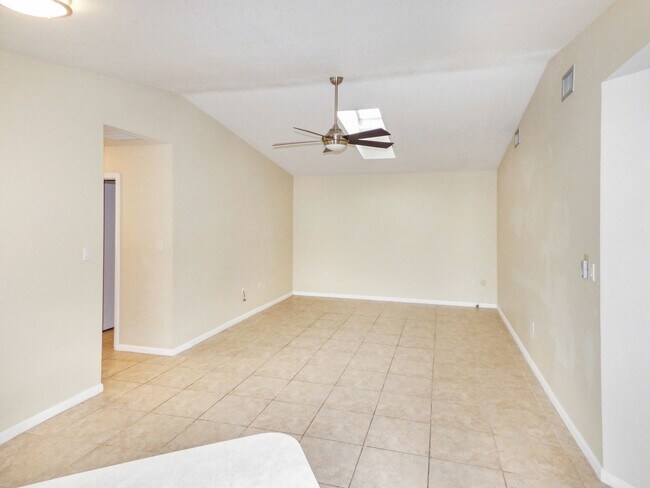 Building Photo - 1438 Sea Fan Dr