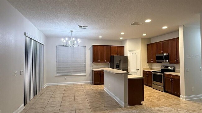 Building Photo - 7224 Halton Ct