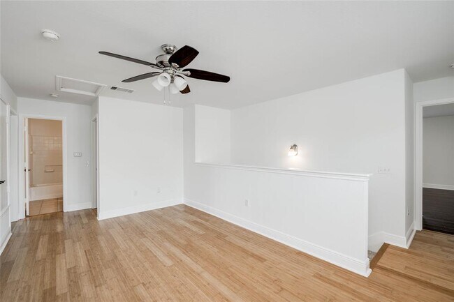 Building Photo - 8705 Davis Oaks Trail