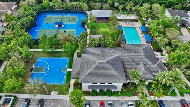 Building Photo - 8101 Ironstone Dr