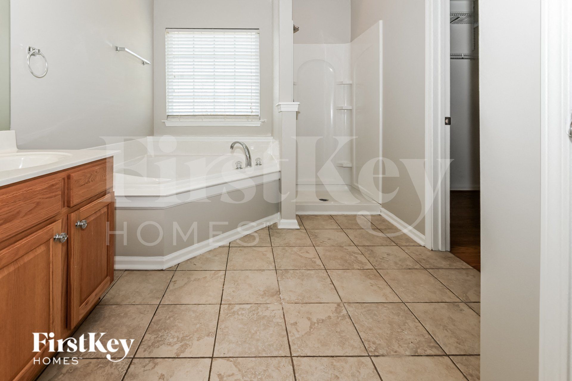 Building Photo - 123 Elba Dr