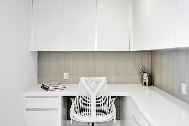 Building Photo - 701 N Fort Lauderdale Beach Blvd