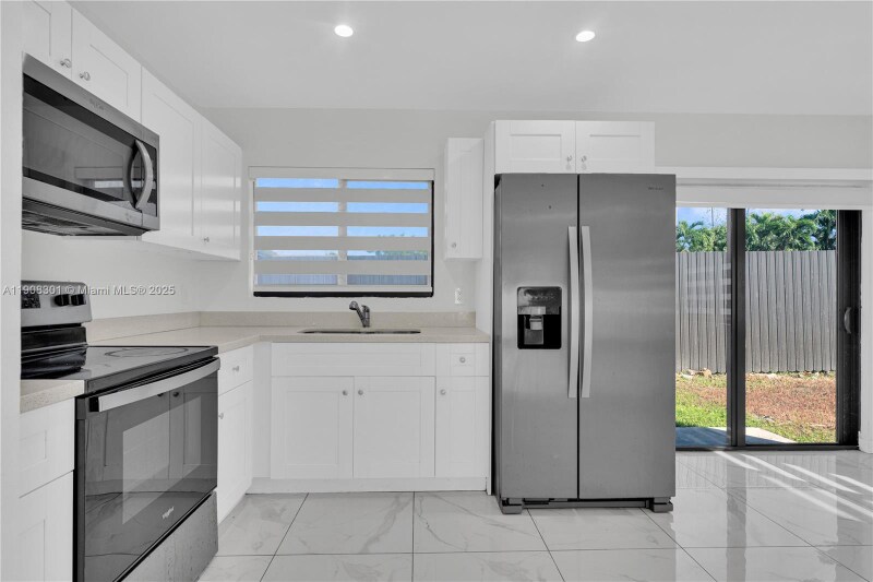 Building Photo - 2490 NW 44th St