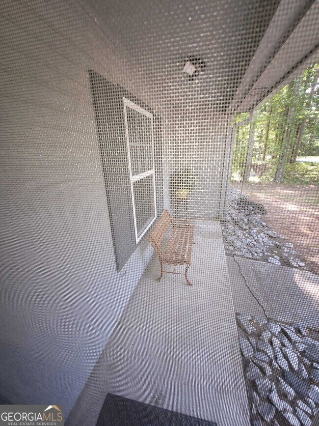 Building Photo - 235 Winona Dr