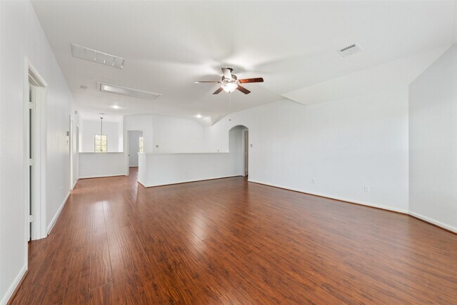 Building Photo - 2642 Tacoma Springs Dr