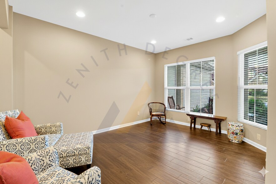 Building Photo - 361 Fern Leaf Ln